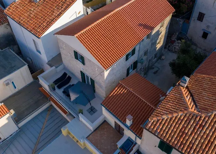 Vila Santino *